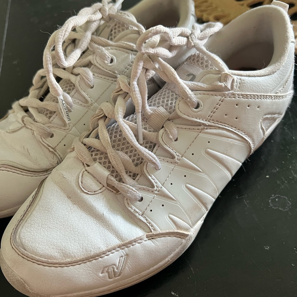 Varsity cheer shoes